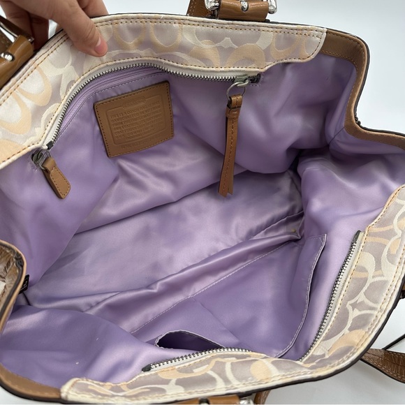 COACH CANVAS SHOULDER BAG PATENT LEATHER ADJUSTABLE STRAPS COACH TAG EUC - Picture 6 of 11